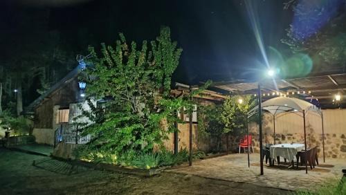 Villaverde de Guadalimar Chalet De Esquí | Chalet Esmeralda 3 d y 2 baños ZAFIRO LAGUNAZO Parque Natural Rio Mundo Riopar