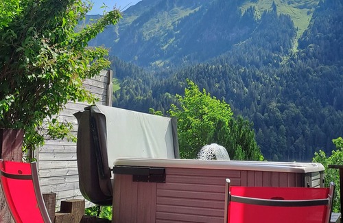 La Chapelle-d'Abondance Chalet De Esquí | CHALET 15 personas en la entrada a Chatel, con sauna, jacuzzi, sala de cine
