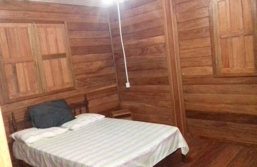 Santarem Chalet De Esquí | Chalet Juquiri, integrated into nature.