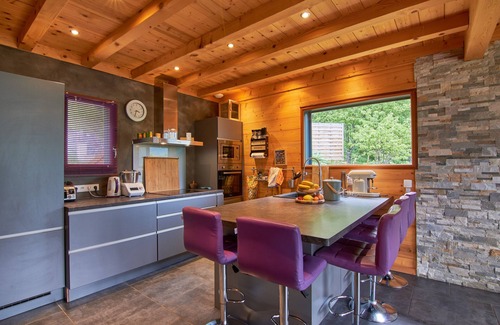 Allemond Chalet De Esquí | Chalet "La Traverse" con vistas a la montaña, bañera de hidromasaje y Wi-Fi