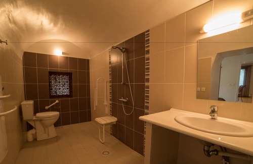 Jausiers Casa | Chalet Les Moineaux : Gites et Chambres d'Hotes