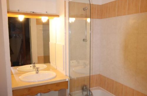 Saint-Etienne-en-Devoluy Chalet De Esquí | Chalet Mitoyen 3 Pièces 6 Pers. avec Terrasse et Piscine Chauffée - Superdevoluy - FR-1-504-477