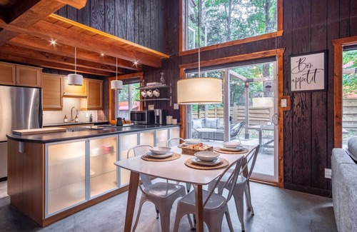 Orford Chalet De Esquí | Chalet Norwegian , Turn Key Amenities + Pet Friendly + Hi Speed WiFi