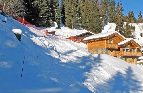 Vex Chalet De Esquí | Chalet, al pie de las pistas de esquí, sauna, terraza, balcón, chimenea o estufa a leña, parking, tv