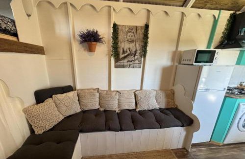 Nueva Milla de Oro Chalet De Esquí | Chalet Sleeps 2 - Pool Balcony Mountain Views