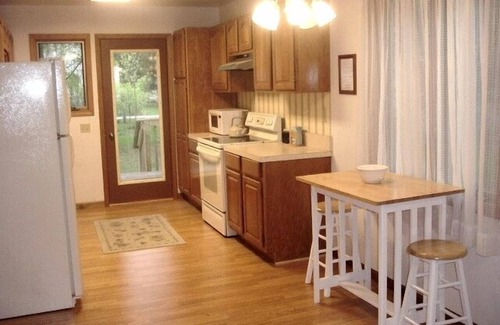 Empire Casa | Casa estilo chalet cerca de Empire Beach