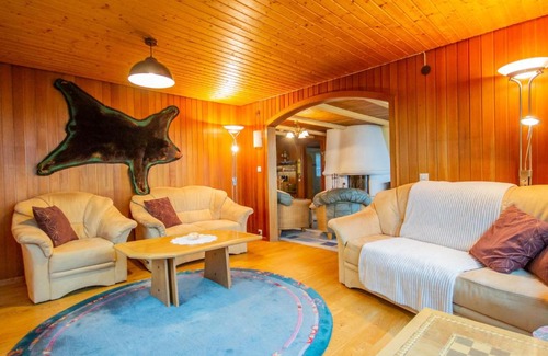 Grossdorf Chalet De Esquí | Chalet The Schatzie by Interhome