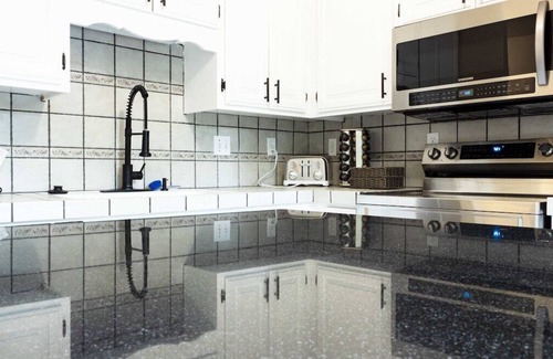 Arnold Chalet De Esquí | Chalet w/ Hot Tub + Bar + Bocce