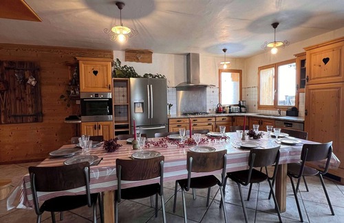 Albiez-le-Vieux Chalet De Esquí | Chalet Zénith at the foot of the ski slopes, facing the Aiguilles d'Arves mountains