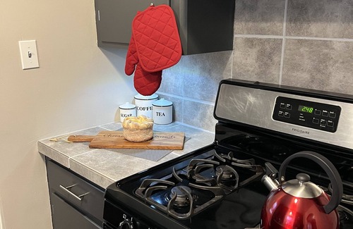 Youngstown Casa | ChaletHollywood~ Entire house access