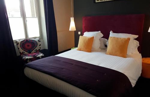 Centre Ville Cama Y Desayuno | Chambres d'Hôtes Maison La Porte Rouge