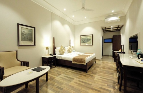 Puri Hotel | Chanakya BNR hotel