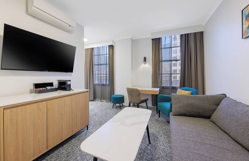 Adelaide Central Business District Hotel | Chancellor on Currie