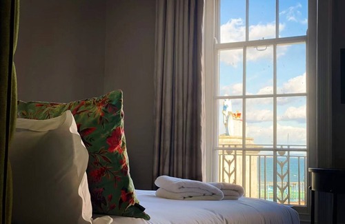 Weymouth Casa | Chapter 1 Hotels