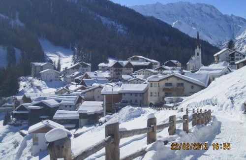 Ravaisch Apartamento | Charlys Ferienwohnung