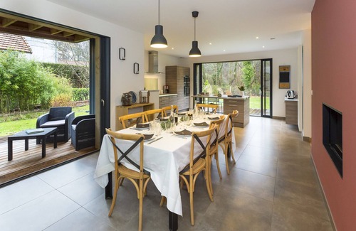 Sainte-Marguerite-sur-Mer Casa | Casa de madera cerca del mar y en el corazón del bosque.