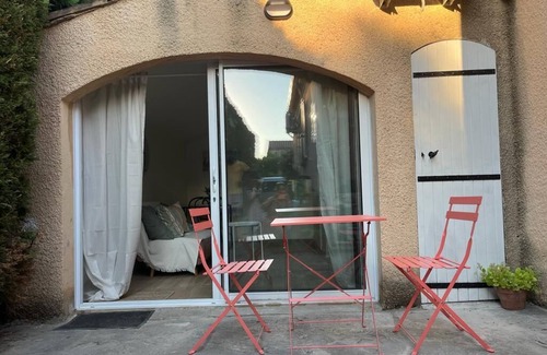 Velaux Apartamento | Charmant T2 Avec Jardinet au Coeur de Velaux