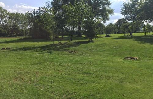 Avesse Casa | Charmante Fermette avec Jardin, Terrasse et 4 Chambres - Idéale pour Familles et Amis - FR-1-410-436