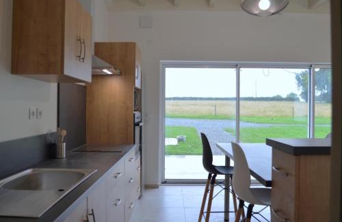 Chalain-le-Comtal Casa | Charmante Maison de Campagne avec Piscine Commune et Terrasse Privative à Chalain-le-Comtal - FR-1-496-236