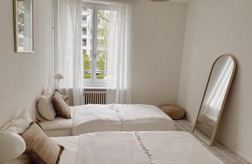 Affoltern Apartamento | Charmantes Apartment inmitten Zürich-Affoltern & Netflix!