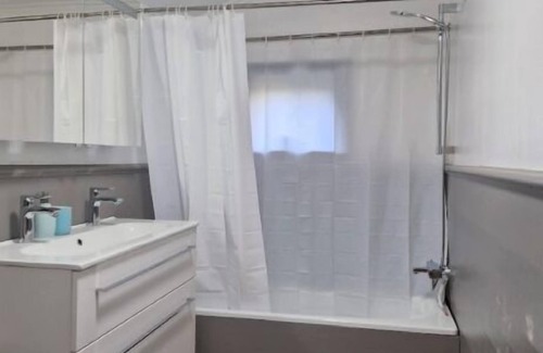 Upplands Vasby Municipality Cabina | Charmig Stuga Mitt i Naturen!