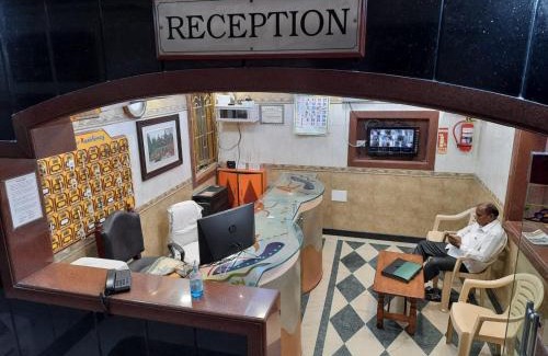 Triplicane Cabina | Charminar Residency