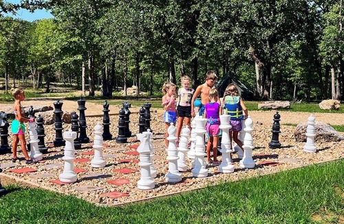 Lebanon Cabina | Charming 1-bedroom cabin with Loft. 3 Miles from Bennett Springs State Park