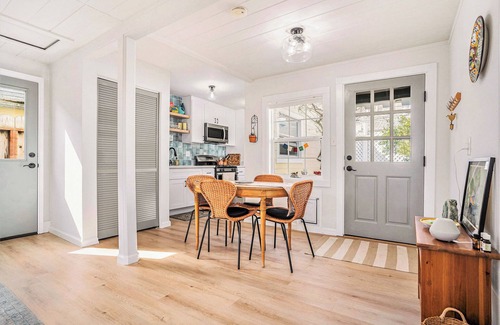 West Alameda Cabaña | Charming 1-bedroom cottage in Alameda