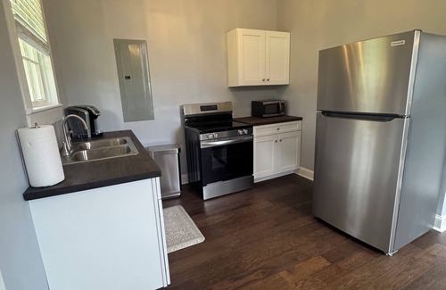 Pilot Cabaña | Charming 1-bedroom cottage with AC, WiFi in amazing Pilot