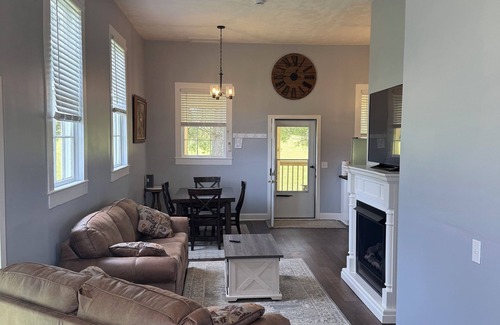 Pilot Cabaña | Charming 1-bedroom cottage with AC, WiFi in amazing Pilot