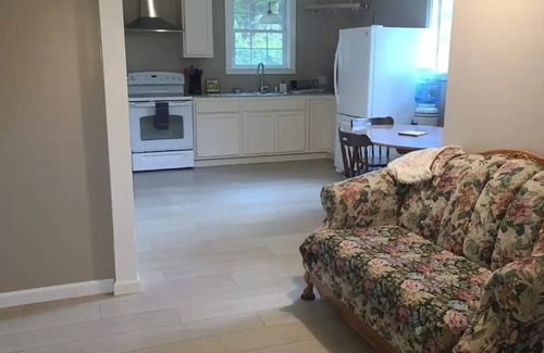 Fort Bragg Cabaña | Charming 2-bedroom cottage in lovely Fort Bragg with WiFi