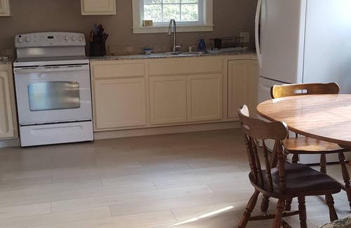 Fort Bragg Cabaña | Charming 2-bedroom cottage in lovely Fort Bragg with WiFi