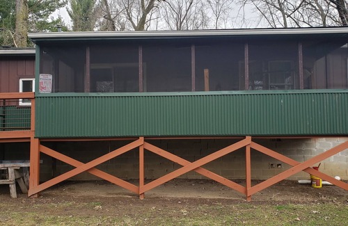 Winamac Cabina | Charming 2-bedroom cabin in Winamac WiFi, AC, Fully remodeled in 2024-2025