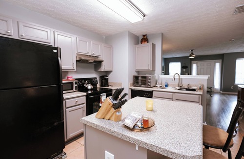 Decatur Casa | Charming 2-bedroom townhome in Decatur with AC, WiFi