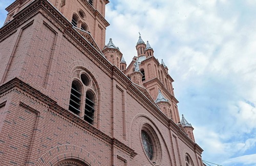 Guadalajara de Buga Apartamento | Vrbo Property