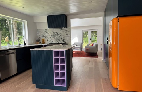 Grey Highlands Chalet De Esquí | Charming 3-bedroom chalet with Hot Tub / BBQ / Fireplace / AC in Flesherton