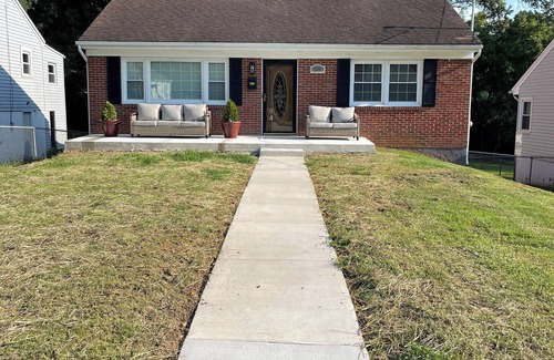 Danville Casa | Charming 3-bedroom house in brilliant Danville with WiFi, AC