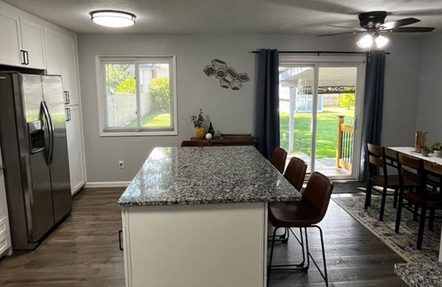 Mentor Casa | Charming 3-bedroom Renovated Ranch Home in Mentor, fenced in private back yard!