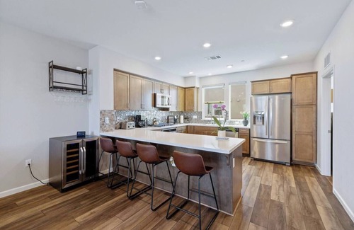 Communications Hill Casa | Charming 3-bedroom townhome with AC, WiFi in welcoming San Jose