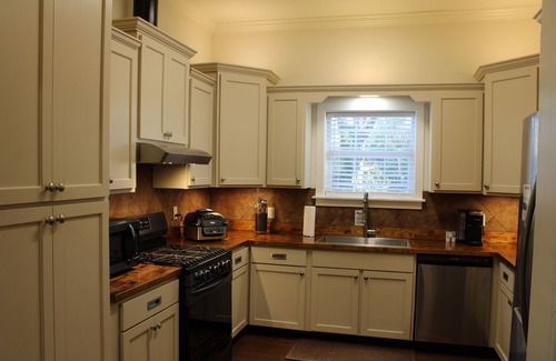 Wakefield Casa | Charming 3-bedroom home in Centreville, MS on beautiful and peaceful landscape.