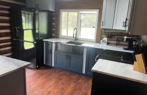 Thonotosassa Cabina | Charming 3-bedroom log cabin with AC, WiFi in fabulous Thonotosassa