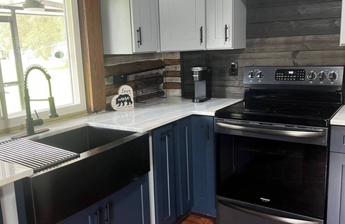 Thonotosassa Cabina | Charming 3-bedroom log cabin with AC, WiFi in fabulous Thonotosassa