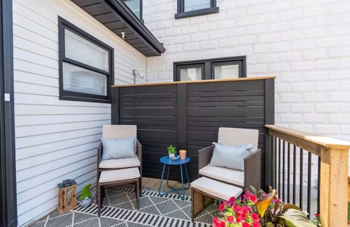 Grand Bend Casa | Charming 3BR Beach House with BBQ in Grand Bend