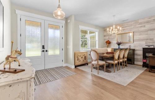 Inverness Casa | Charming 3BR Waterfront Home - Private - Serene