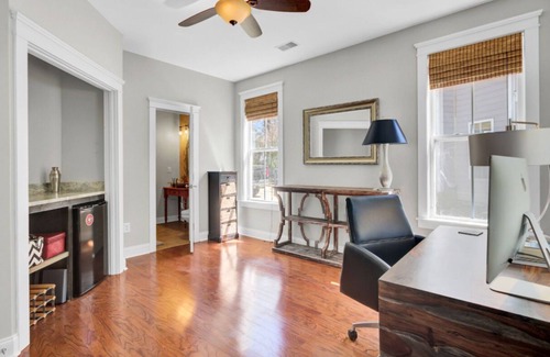 Mount Pleasant Casa | Charming 4-bedroom house with pool in lovely Mount Pleasant