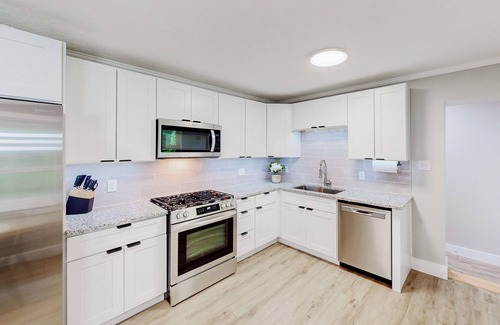 Fayetteville Casa | Charming 4-bedroom house with Bonus room in Fayetteville