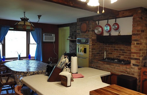 Ghent Otro | Charming 5-bedroom farmhouse with AC, WiFi in delightful Ghent