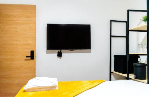Zona 7 Apartamento | Charming and Comfortable Family Room Near Forum Majadas H14