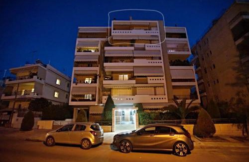 Nea Smirni Apartamento | Charming Apartment near Athens Center and the Sea