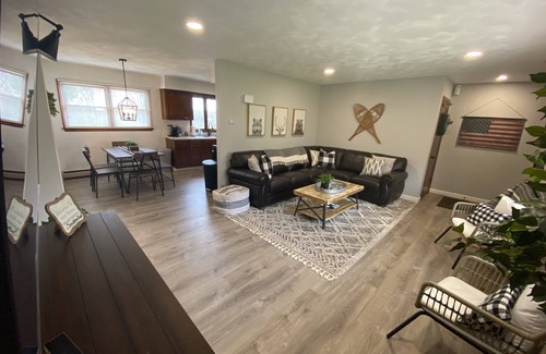 Snow Shoe Casa | Charming ATV friendly Hillside Home w/Wifi